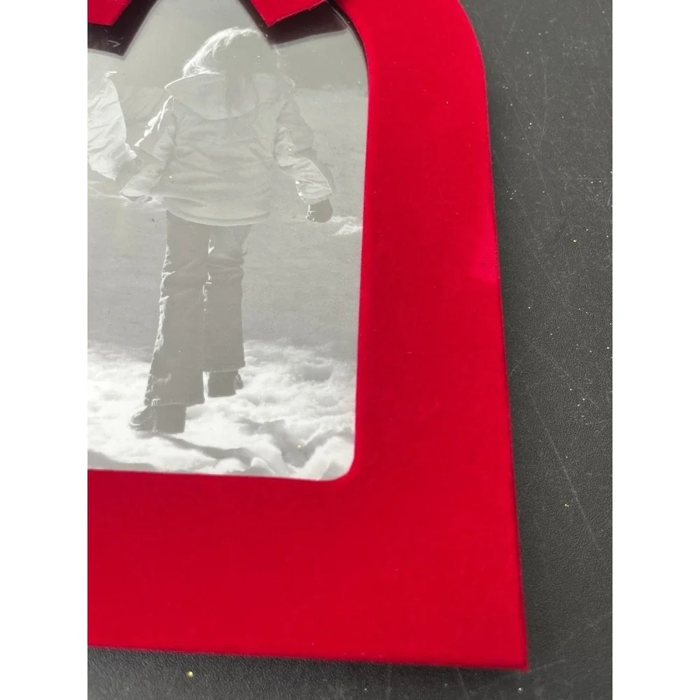 Red Velvet Bow Arched Picture Frame Christmas Festive Holiday Table Decoration